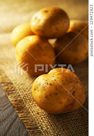 Potatoes 129472823