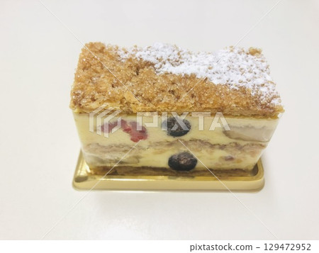 香蕉莓果千層酥蛋糕 129472952