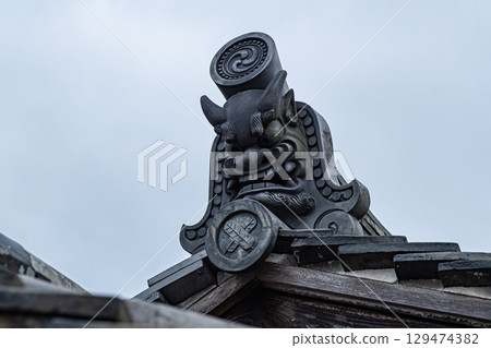 嶺高端瓷磚 129474382