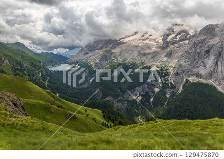 Stunning Dolomites Stunning Dolomites 129475870