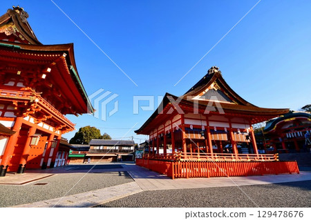 Kyoto Prefecture, Fushimi Inari Taisha Shrine, Outer Worship Hall & Tower Gate, Fukakusa Yabunouchicho, Fushimi Ward, Kyoto City, February 2022 129478676