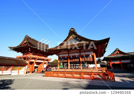 Kyoto Prefecture, Fushimi Inari Taisha Shrine, Outer Worship Hall & Tower Gate, Fukakusa Yabunouchicho, Fushimi Ward, Kyoto City, February 2022 129480168