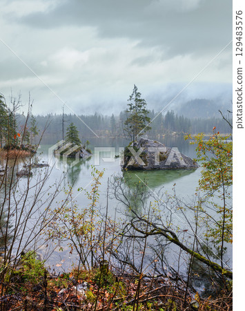 Mountain alpine autumn lake Hintersee, Berchtesgaden national park, Deutschland, Alps, Bavaria, Germany. 129483576
