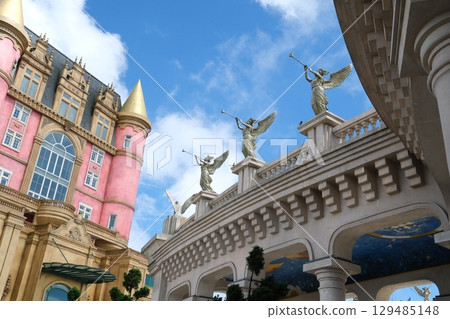 Ba Na Hills Panorama landscape with fantastic beautiful medieval castle in Ba Na Hills in Da Nang in Vietnam 129485148