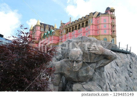 Ba Na Hills Panorama landscape with fantastic beautiful medieval castle in Ba Na Hills in Da Nang in Vietnam 129485149