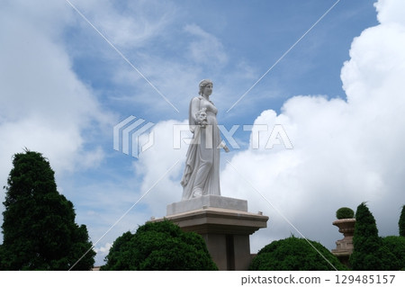 Ba Na Hills Panorama landscape with fantastic beautiful medieval castle in Ba Na Hills in Da Nang in Vietnam 129485157