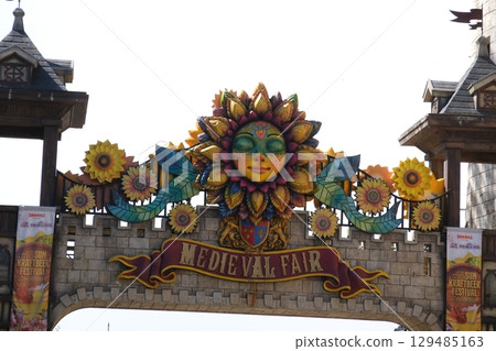 Ba Na Hills Panorama landscape with fantastic beautiful medieval castle in Ba Na Hills in Da Nang in Vietnam 129485163