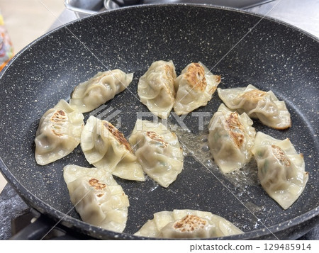 煎餃 煎餃 129485914