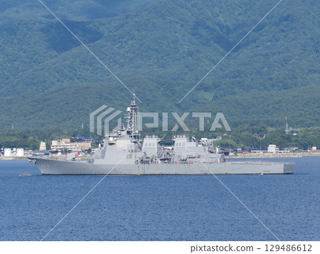 The destroyer Kongo is conducting exercises in Ryotsu Bay on Sado Island, Niigata Prefecture. The destroyer Kongo is conducting exercises in Ryotsu Bay on Sado Island, Niigata Prefecture. 129486612