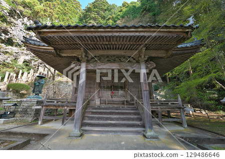 [橋倉寺（藥師堂）] 德島縣三好市池田町鈴倉屋 129486646