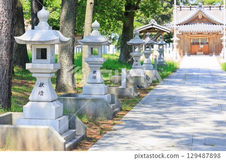 Yamanoue Sumiyoshi Shrine on a clear day 129487898