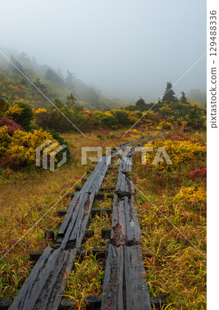 秋季攀登栗駒山（菅川溫泉～宇文沼） 129488336