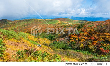 秋季攀登栗駒山（宇文沼～東栗駒） 129488381