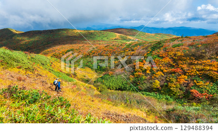 秋季攀登栗駒山（宇文沼～東栗駒） 129488394