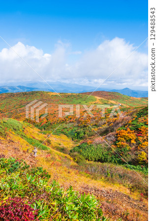 秋季攀登栗駒山（宇文沼～東栗駒） 129488543