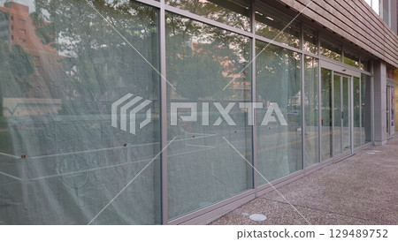 closed closed 129489752