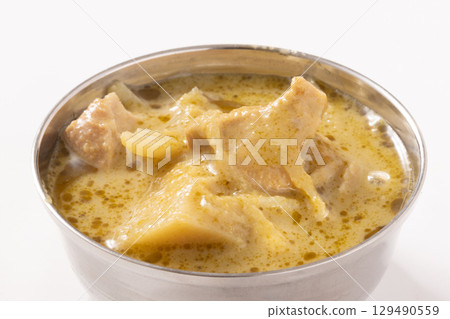 Green curry 129490559