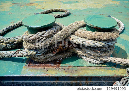 Mooring post 129491993