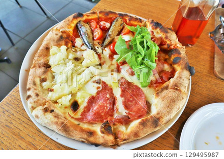 4 kinds of mixed pizza 129495987
