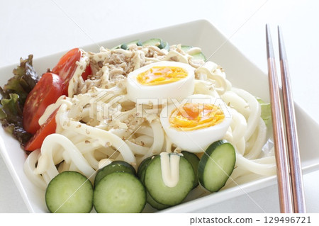 Salad Udon 129496721