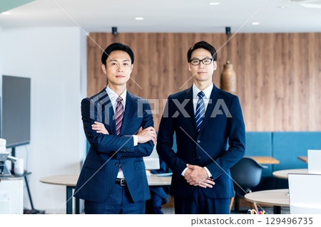 Business person working in the office Business person working in the office 129496735