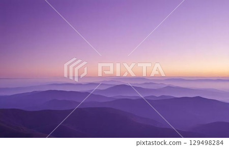 黎明時分從常念山看到的山脈 129498284