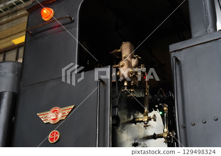 steam train 129498324