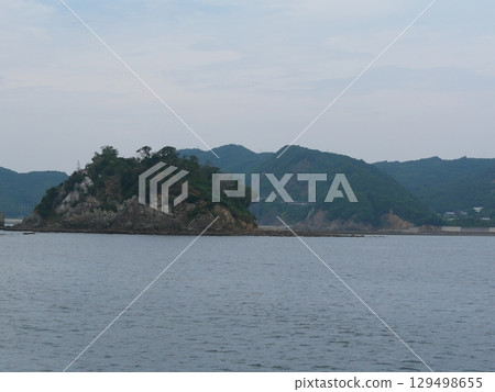 Landscape seen from the sea Landscape seen from the sea 129498655