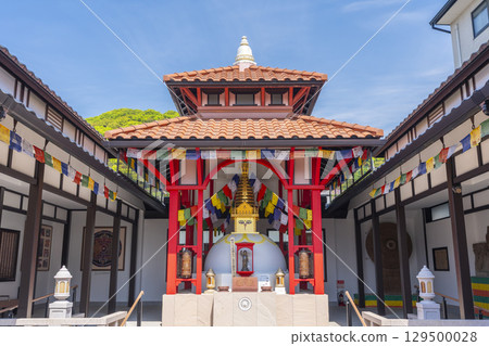 Corridor of Prayer: Asian Pantheon 129500028