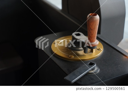 駕駛室 駕駛室 129500561