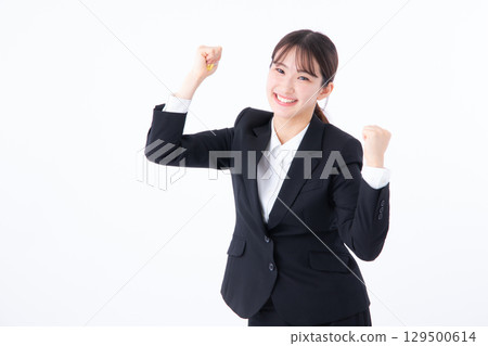 一位構成腸道的年輕女士 一位構成腸道的年輕女士 129500614
