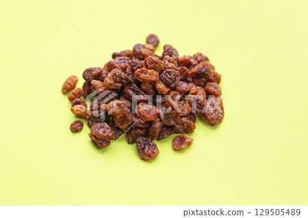 Dried golden raisins, Australian-dried fruits sultanas, sweet and chewy. Dried golden raisins, Australian-dried fruits sultanas, sweet and chewy. 129505489