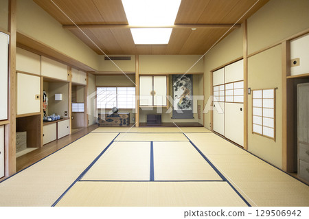 Japanese-style tea room Japanese-style tea room 129506942