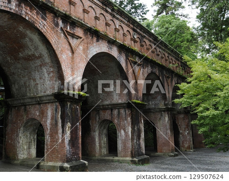 夏天的南禪寺水樓閣 夏天的南禪寺水樓閣 129507624