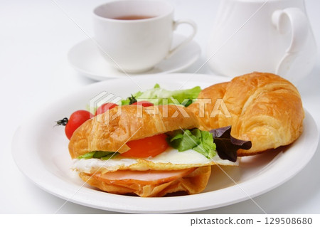 Croissant sandwich Croissant sandwich 129508680
