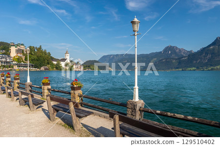 village Sankt Wolfgang waterfront embankment at lake Wolfgangsee, Austria 129510402