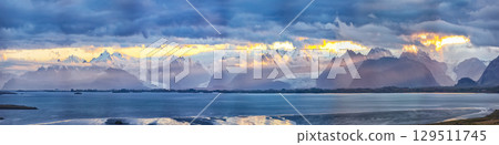 Captivating view of Vatnajokull Glacier at sunset. 129511745