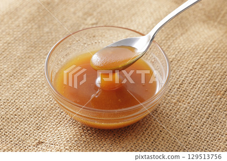 Manuka Honey 129513756