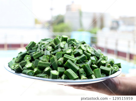 Chopped Fresh Okra in Steel plate 129515959