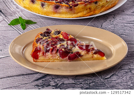 Crusty pie with fresh cherry Crusty pie with fresh cherry 129517342