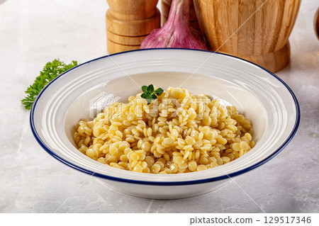 Boiled ptitim grain wheat pasta 129517346