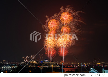從港未來公園觀賞的港未來智慧節2025的煙火 從港未來公園觀賞的港未來智慧節2025的煙火 129523138