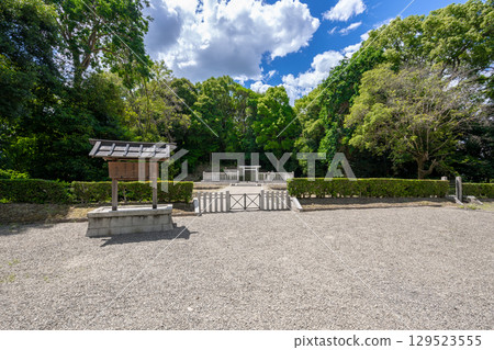 南泉社溪堀日山義德天皇陵(奈良縣橛原市) 南泉社溪堀日山義德天皇陵(奈良縣橛原市) 129523555