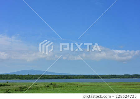 豆沸湖和真琴山 豆沸湖和真琴山 129524723