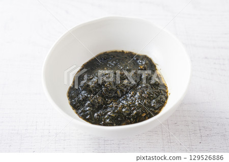 Akamoku seaweed pickled in soy sauce Akamoku seaweed pickled in soy sauce 129526886