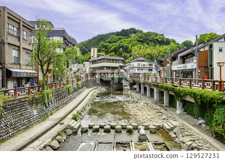 兵庫縣新溫泉町春樹川沿岸的湯村溫泉手印步道 兵庫縣新溫泉町春樹川沿岸的湯村溫泉手印步道 129527231