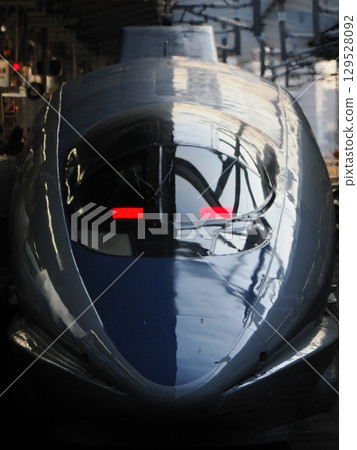 Shinkansen 500 series V9 formation at Shin-Osaka Station 129528092