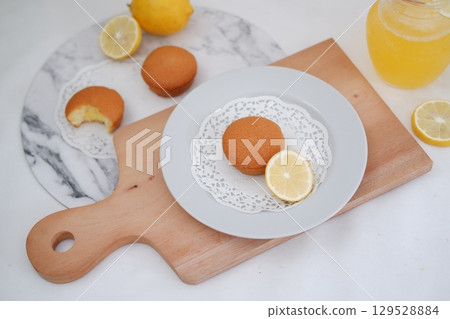 Soft Lemon Sponge Muffins with Fresh Lemonade Soft Lemon Sponge Muffins with Fresh Lemonade 129528884