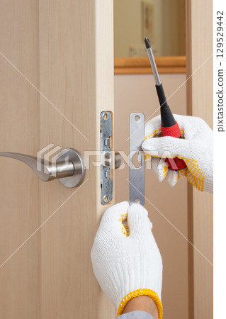 Key trouble (key repair, opening, replacement work) Key trouble (key repair, opening, replacement work) 129529442