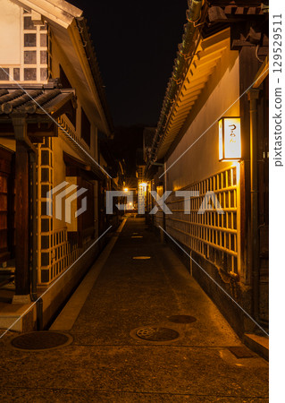 岡山縣倉敷市的冬天－夜晚的倉敷美觀地區 129529511